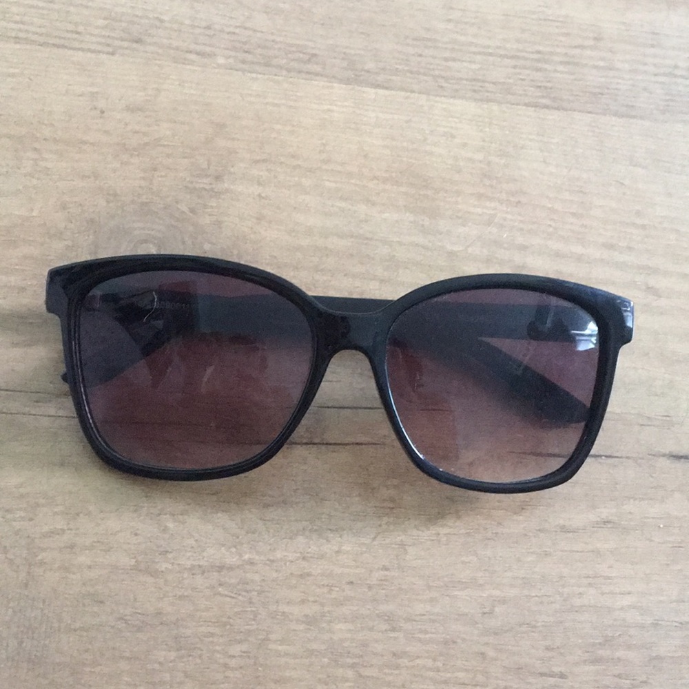 Sunnies